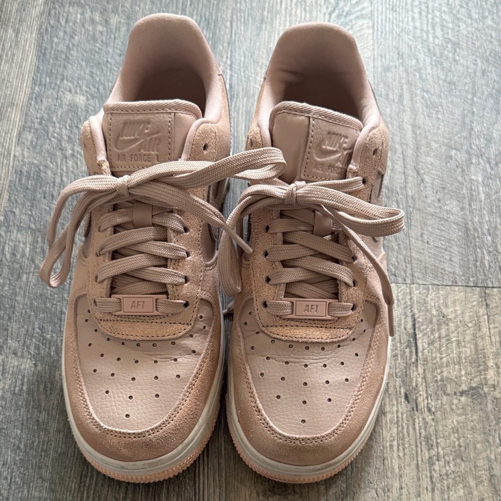 Nike Air Force 1 Blush Pink/ rose gold Sneakers size 6.5